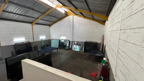 186 Voorhamer Street, Silvertondale, Pretoria - unit 6 - 319m² Industrial unit to let in Silverton (8).